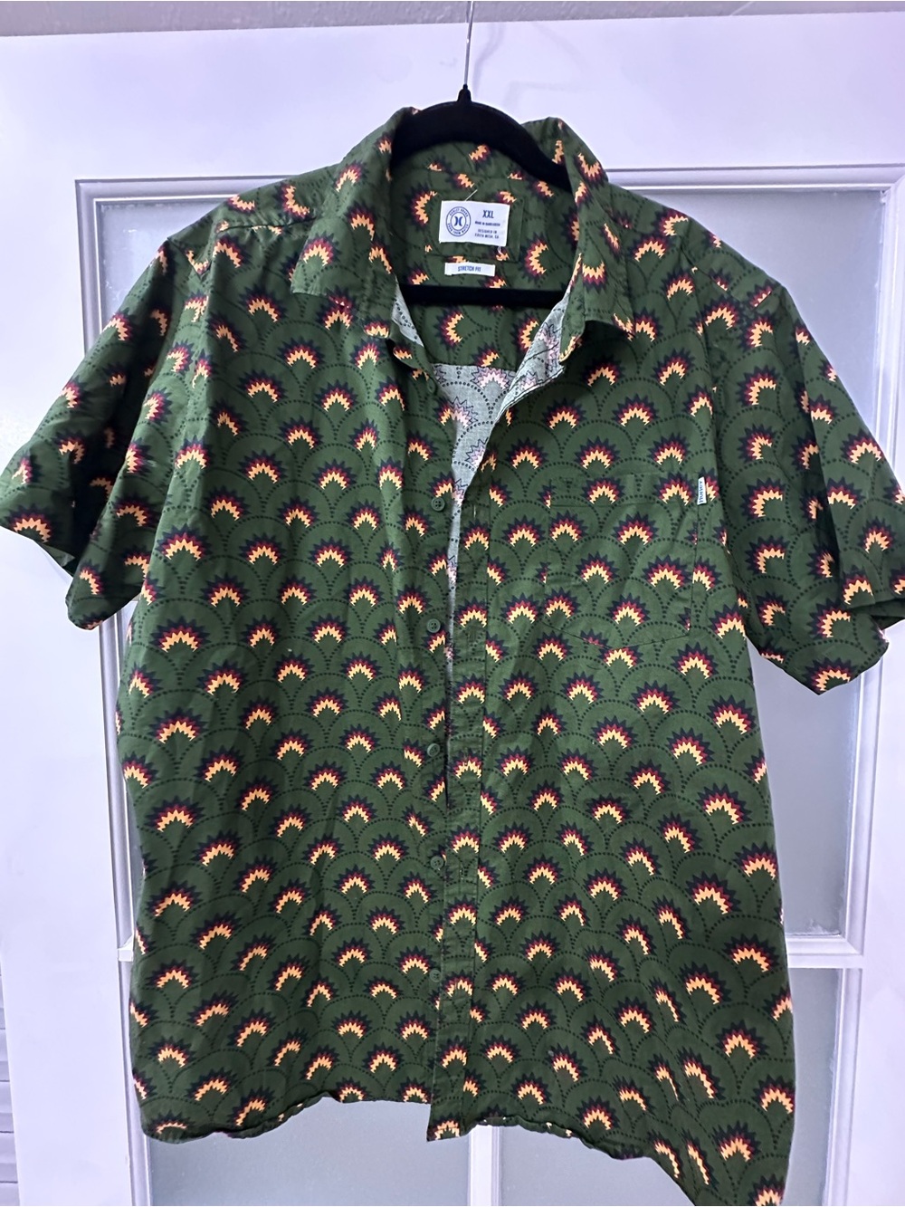 Hurley Men’s XXL Green Geometric Print Stretch Fit Short Sleeve Button-Up